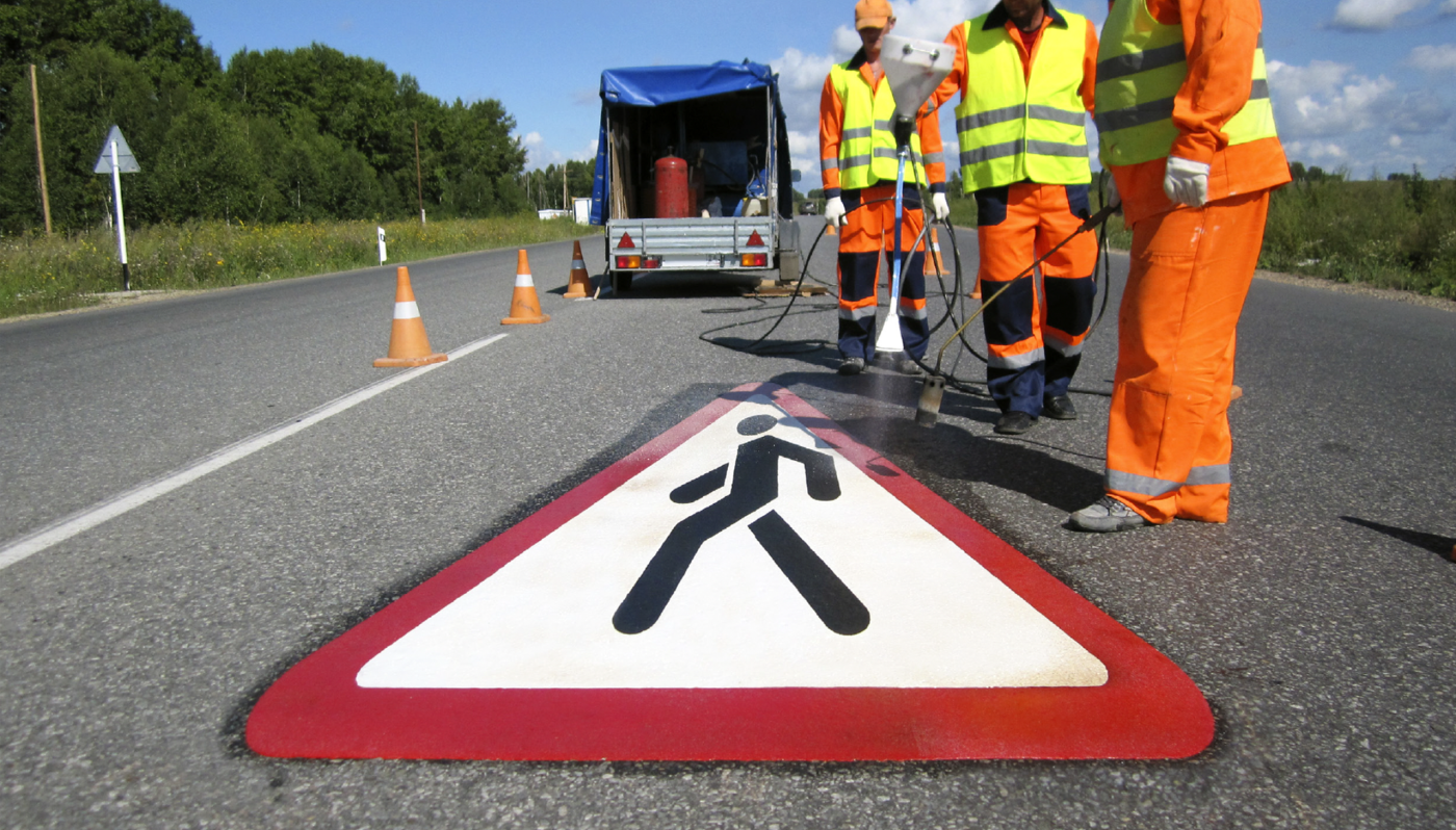 Fahrbahnmarkierungen